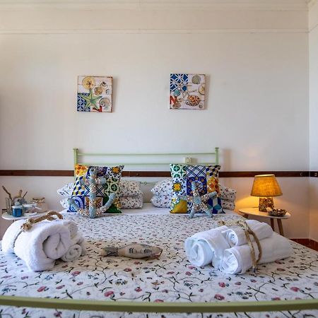 Madonna Della Scala Bed & Breakfast Castellabate Exterior foto