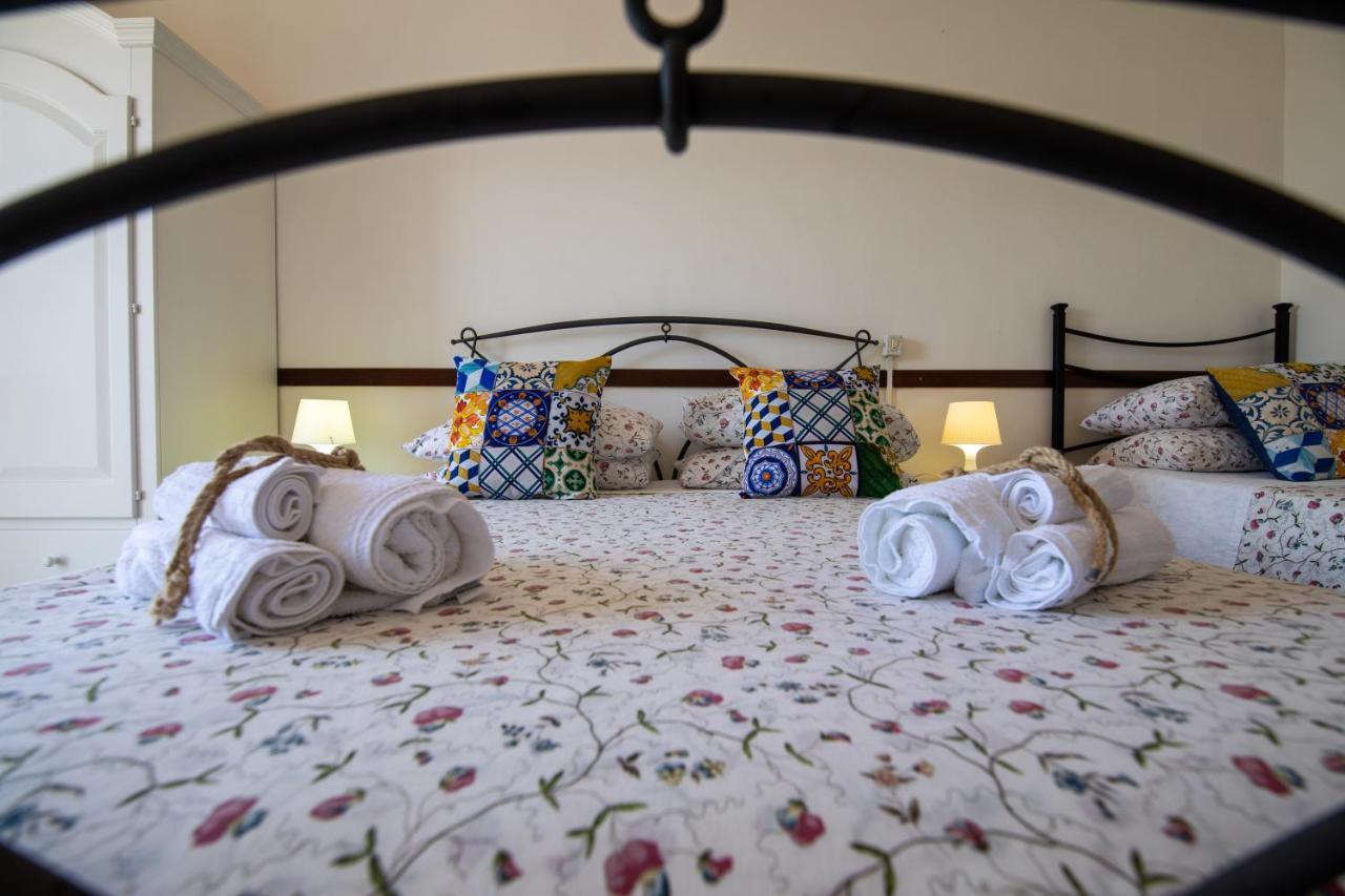 Madonna Della Scala Bed & Breakfast Castellabate Exterior foto
