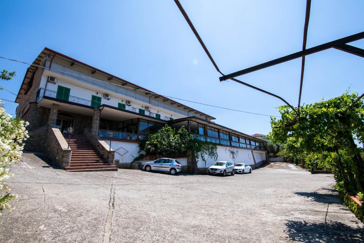Madonna Della Scala Bed & Breakfast Castellabate Exterior foto